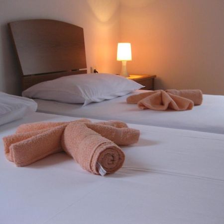 Apartments Drobni Pijesak Petrovac Δωμάτιο φωτογραφία