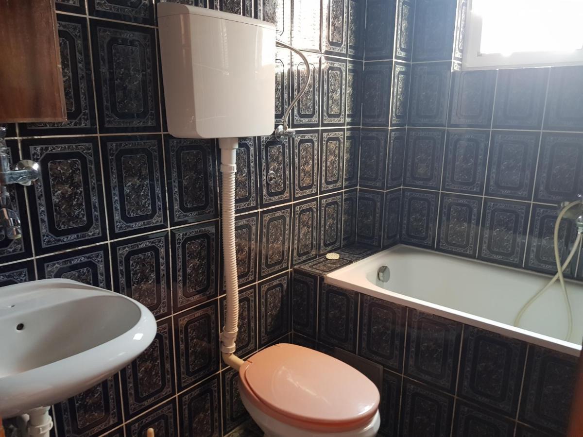 Apartments Drobni Pijesak Petrovac Δωμάτιο φωτογραφία